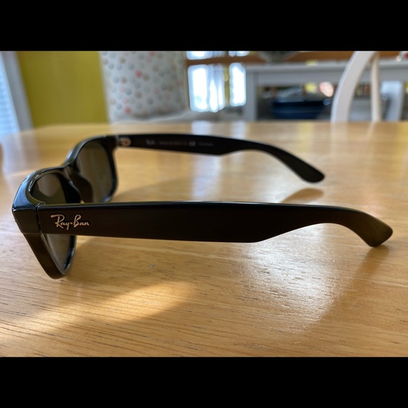 Ray-Ban Polarized Sunglasses - Picture 7 of 7